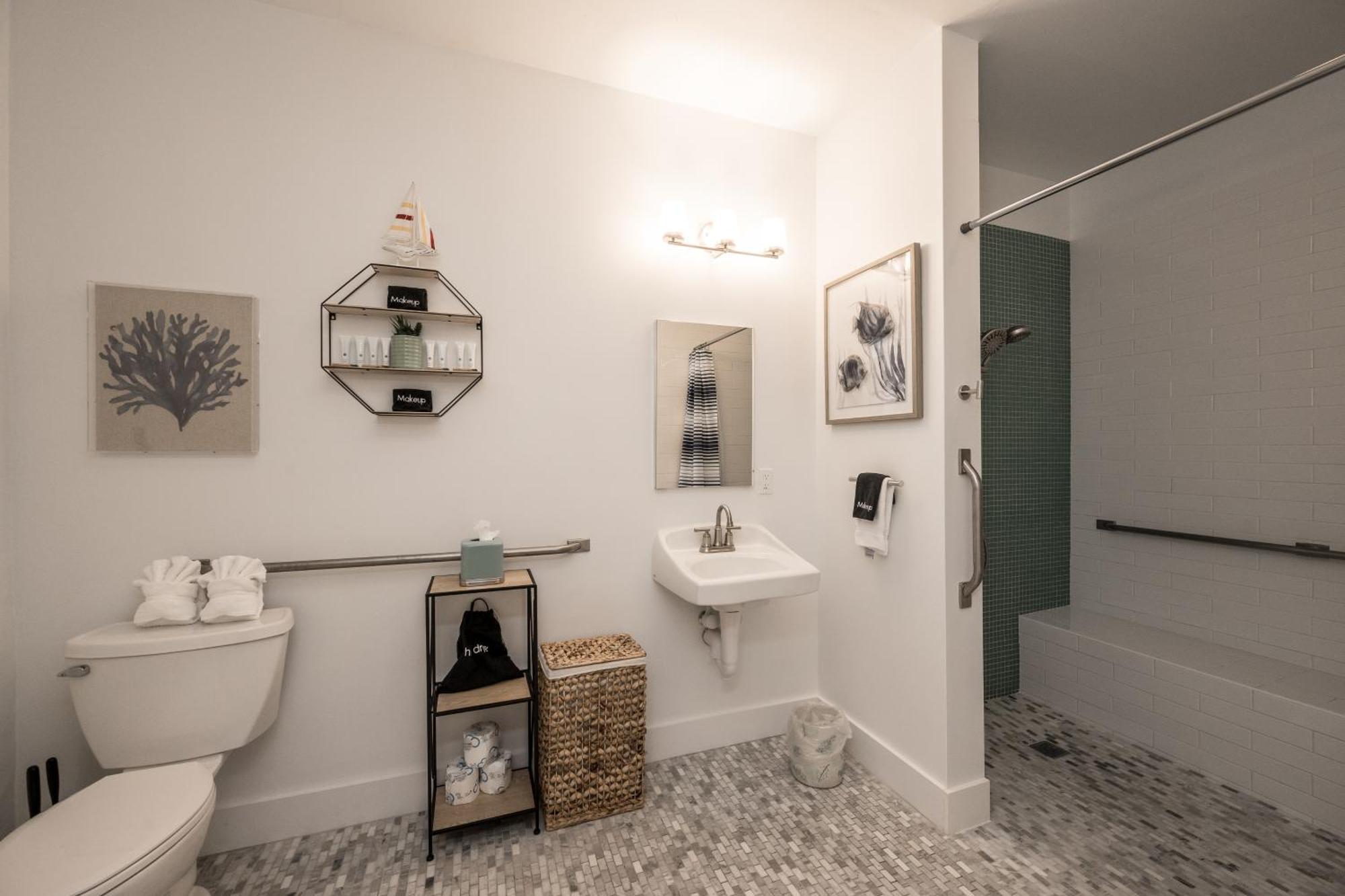 The Speakeasy And Rum Bar Bed and breakfast Cayo Hueso