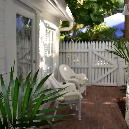 The Speakeasy Inn And Rum Bar Key West Extérieur photo